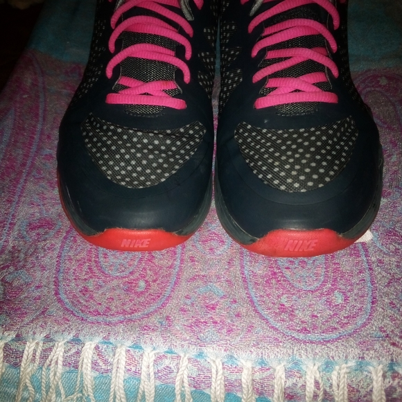 NIKE DF TR3 Women's Athletic Sneakers Size 10 - Picture 8 of 11